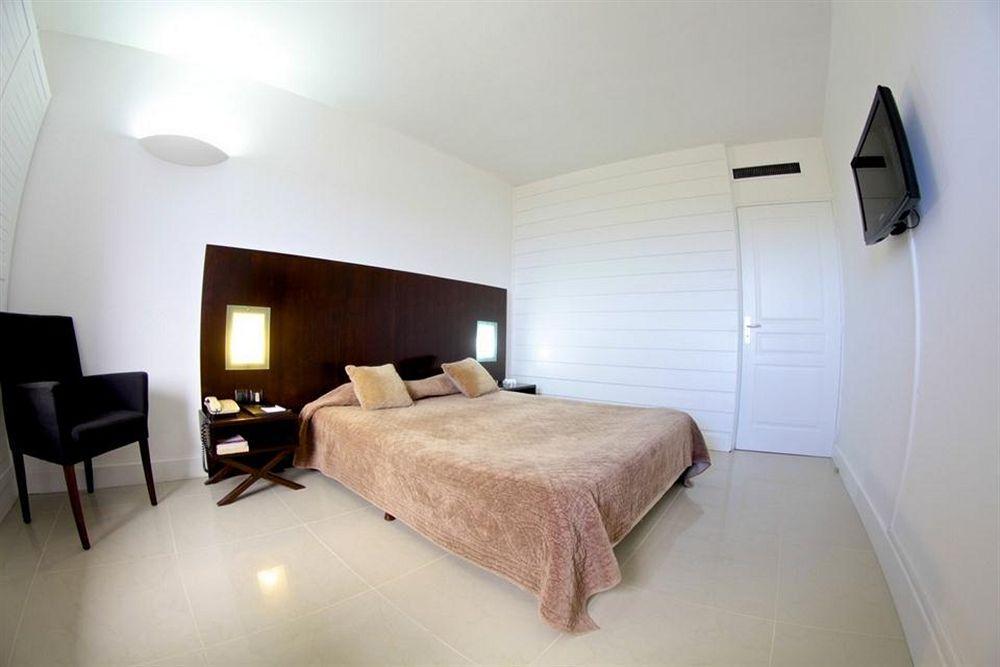 Hotel Le Saint Denis חדר תמונה