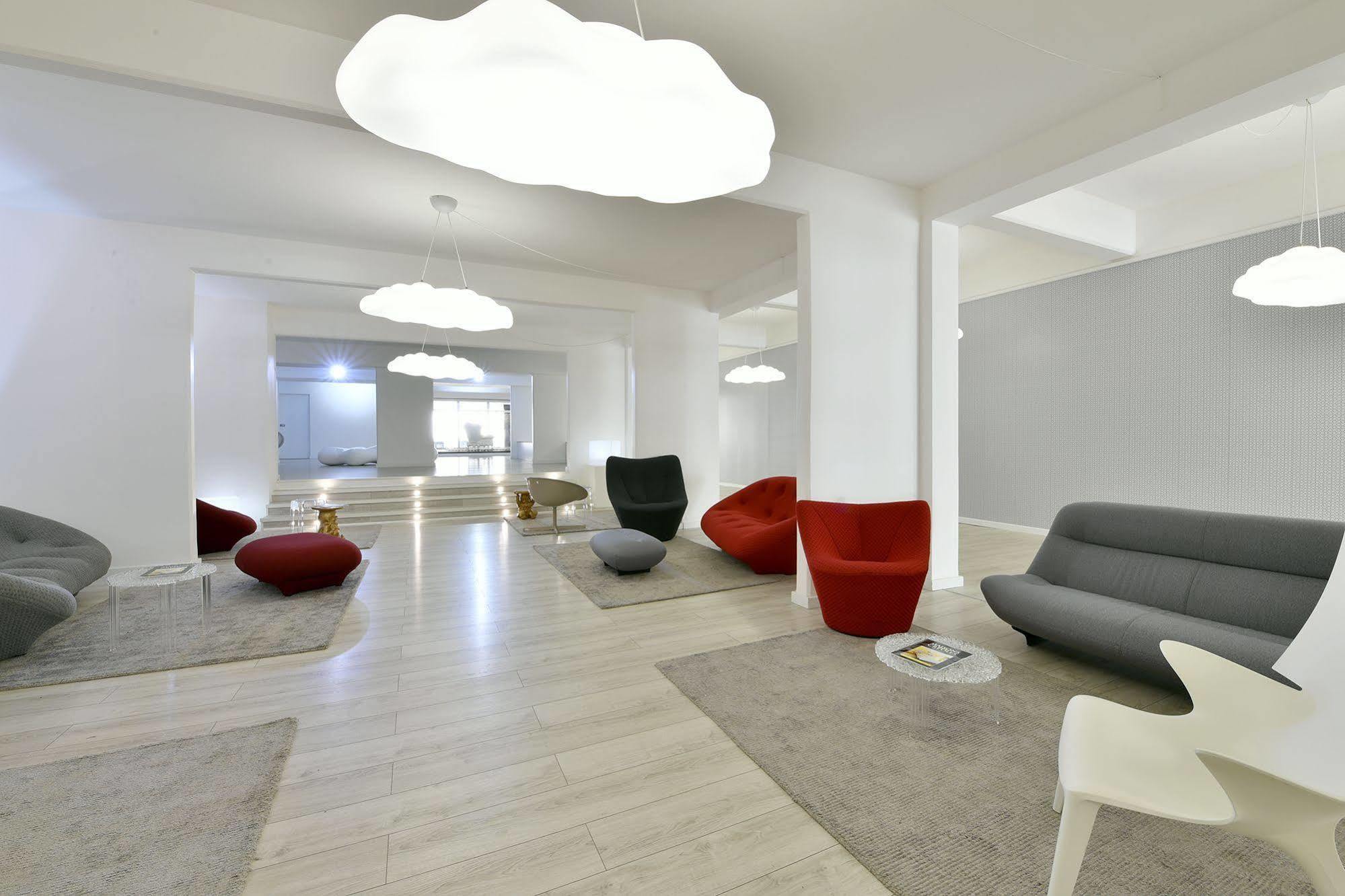 Hotel Le Saint Denis מראה חיצוני תמונה