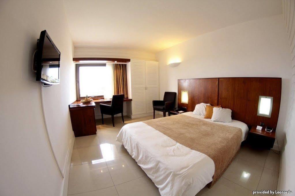 Hotel Le Saint Denis מראה חיצוני תמונה