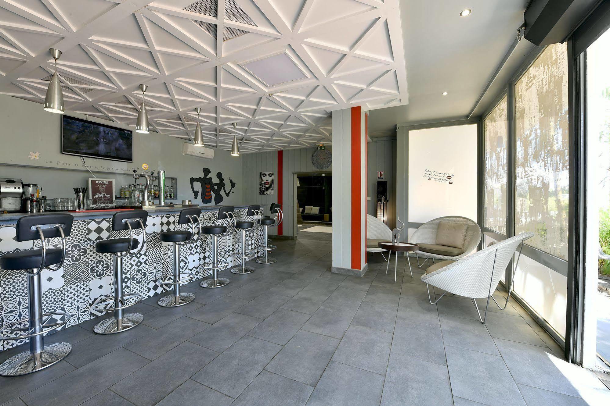 Hotel Le Saint Denis מראה חיצוני תמונה